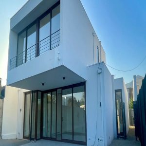 Casa Mediterránea de Dos Pisos, 5 Dormitorios, Chicureo