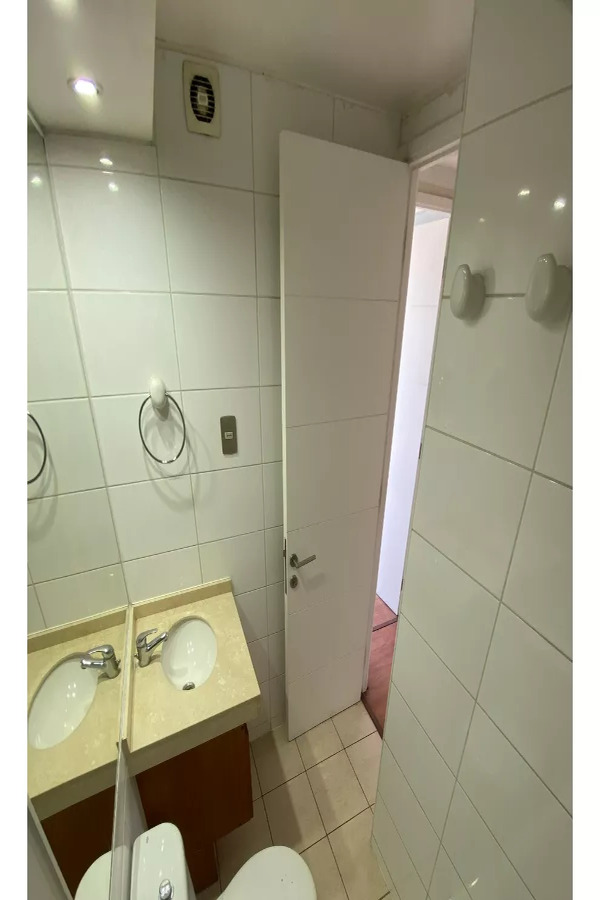 Departamento De Dos Dormitorios, Pdte. Errázuriz, Las Condes - Imagen 11